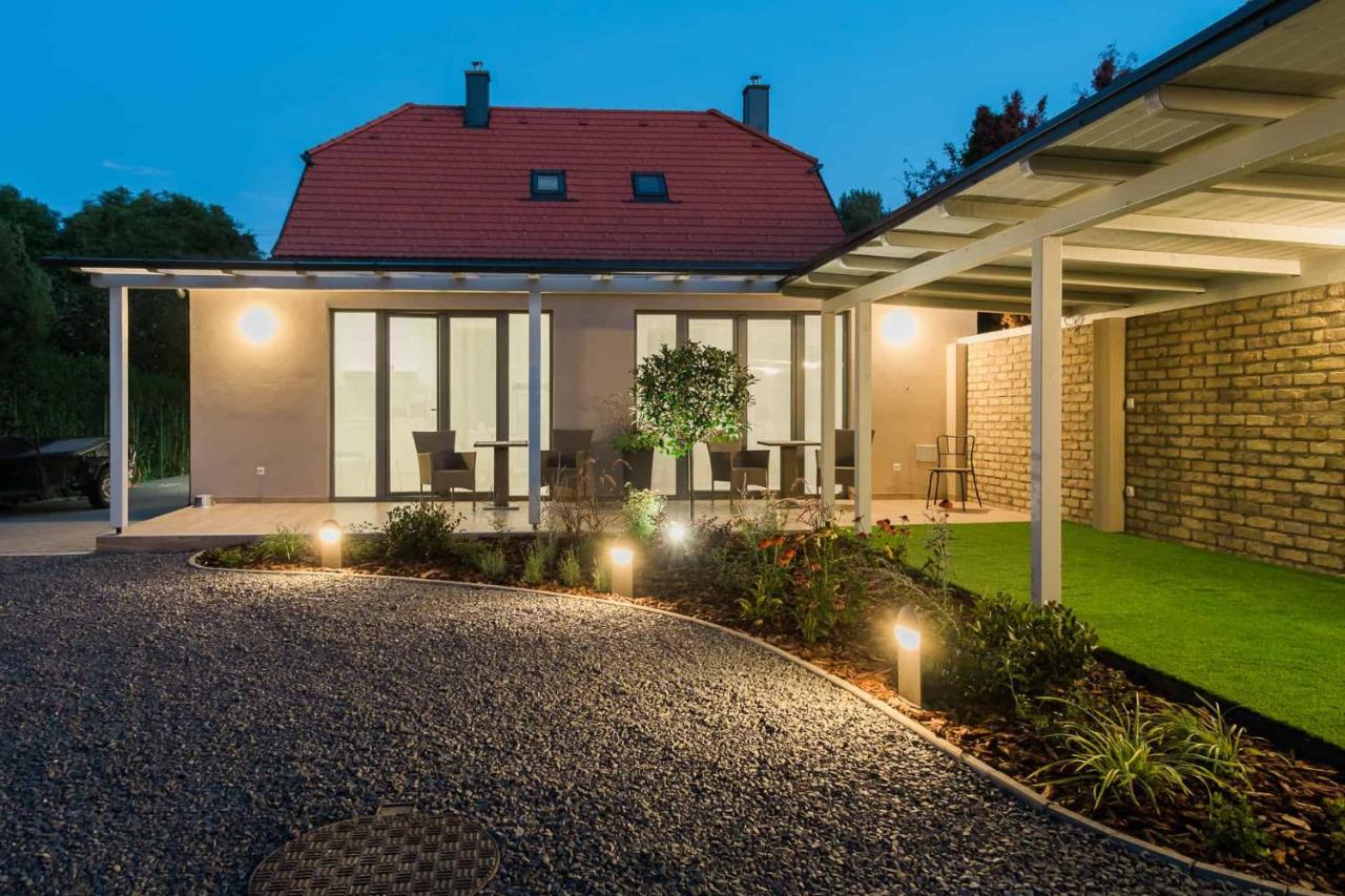 Villa Strokay - Few Minutes Walk From Lake Balaton Kestel Dış mekan fotoğraf