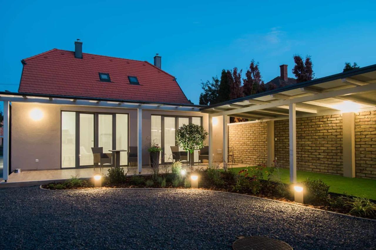 Villa Strokay - Few Minutes Walk From Lake Balaton Kestel Dış mekan fotoğraf